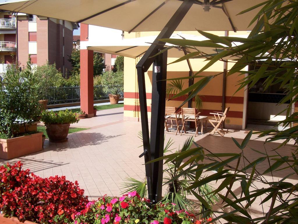 Residence Garda Palace Peschiera del Garda Exterior foto